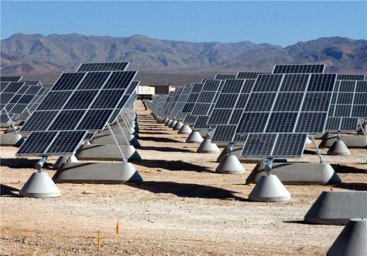 وزارت نیرو میگوید تا سال آینده ۷۰۰مگاوات نیروگاه خورشیدی را به بهره برداری میرساند